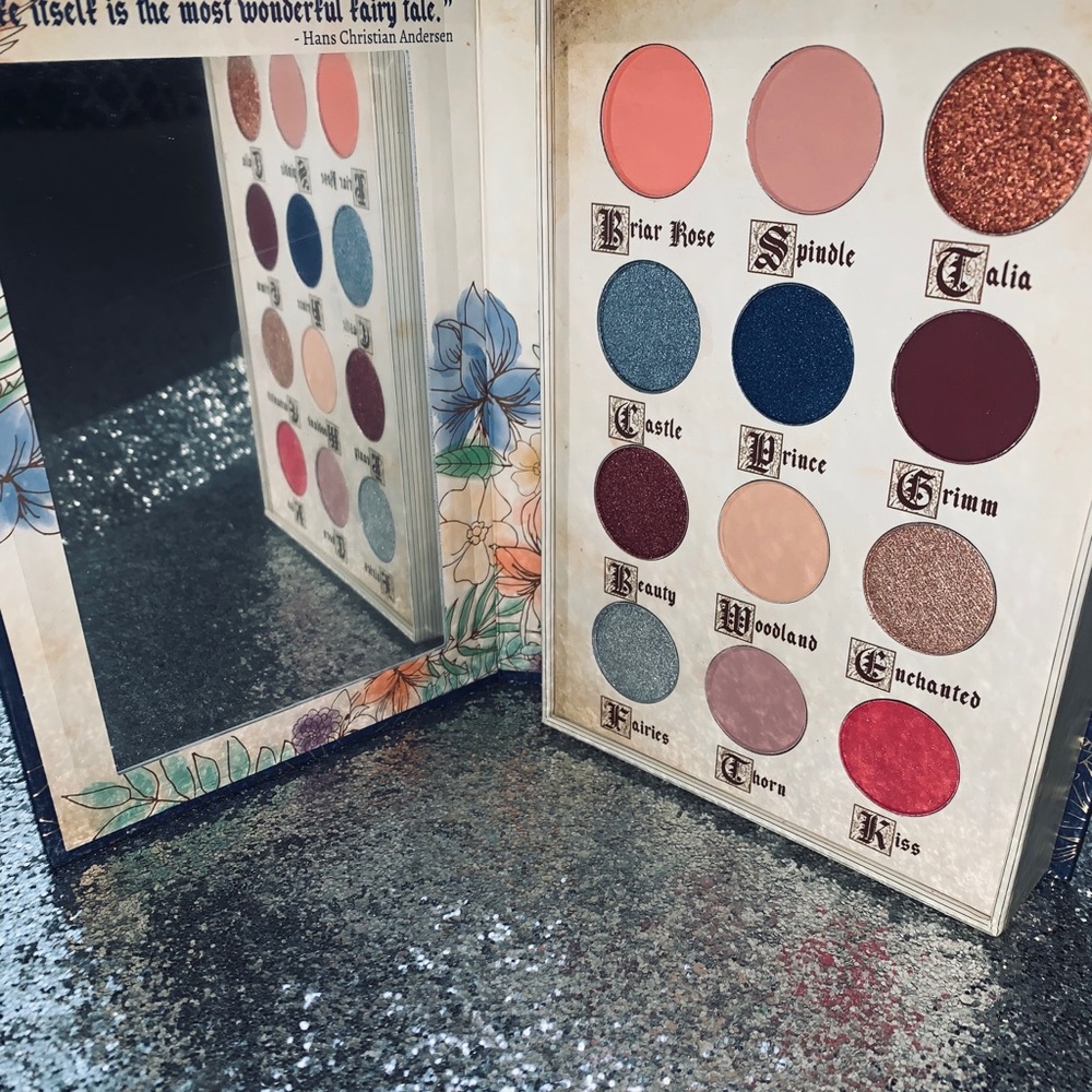 👑 Storybook Eyeshadow Palette 🎨✨🎪🍭🦄